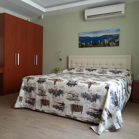 Honey House Apartmán