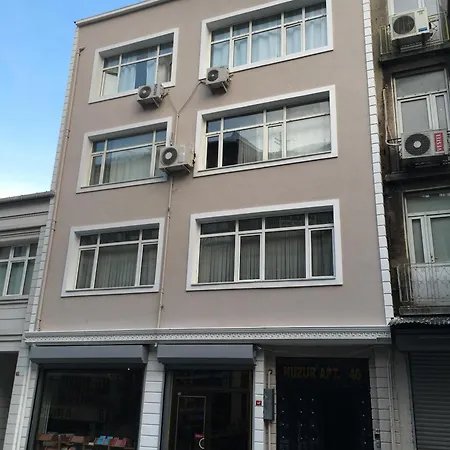 Honey House Apartmán